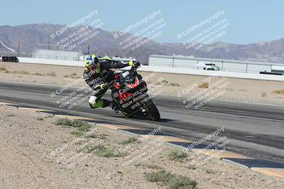 media/Oct-30-2025-Racers Edge (Thu) [[dabbdaf680]]/3-B Group/Session 3 (Turn 15 Inside)/